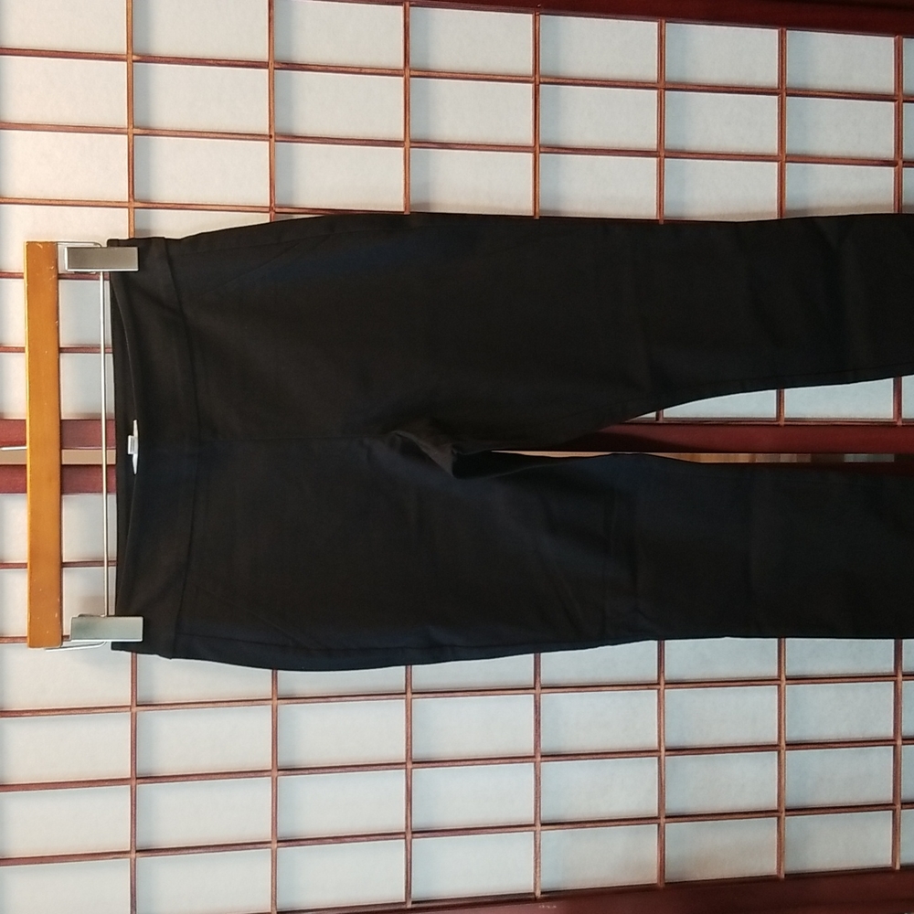 2/$30 RW&Co Basic Black Crop Legging - Medium